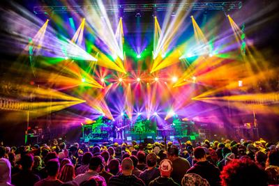 Live Nation, Veeps aim to standardize post-pandemic livestream concerts with 60 newly equipped venues