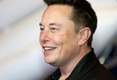 Elon Musk fulfills Twitter promise, throws rave at Tesla’s Berlin-based GigaFactory