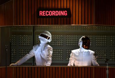 Team USA figure skaters compete to Daft Punk’s ‘Random Access Memories’