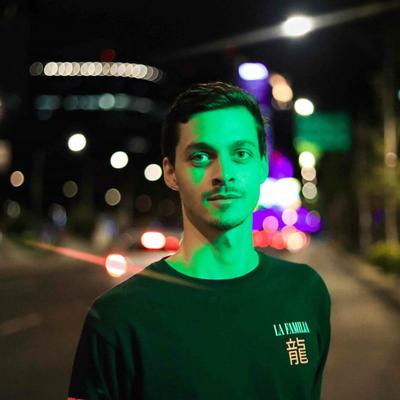 Vulture Theory, HAWD HITTA, NoBueno Craft Epic House Vibe In ‘SYNTHETIC SANDS’