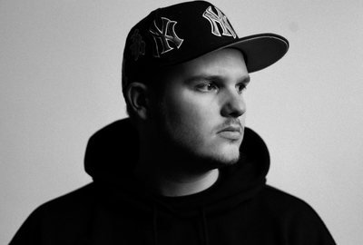 Julian Cross Introduces Vibrant New Single "Do 4 Love"